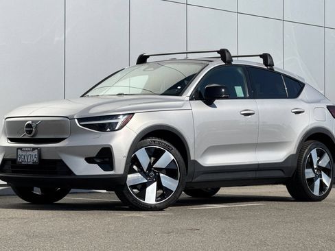 Used 2023 Volvo C40 P8 Recharge Ultimate AWD/4WD image 1