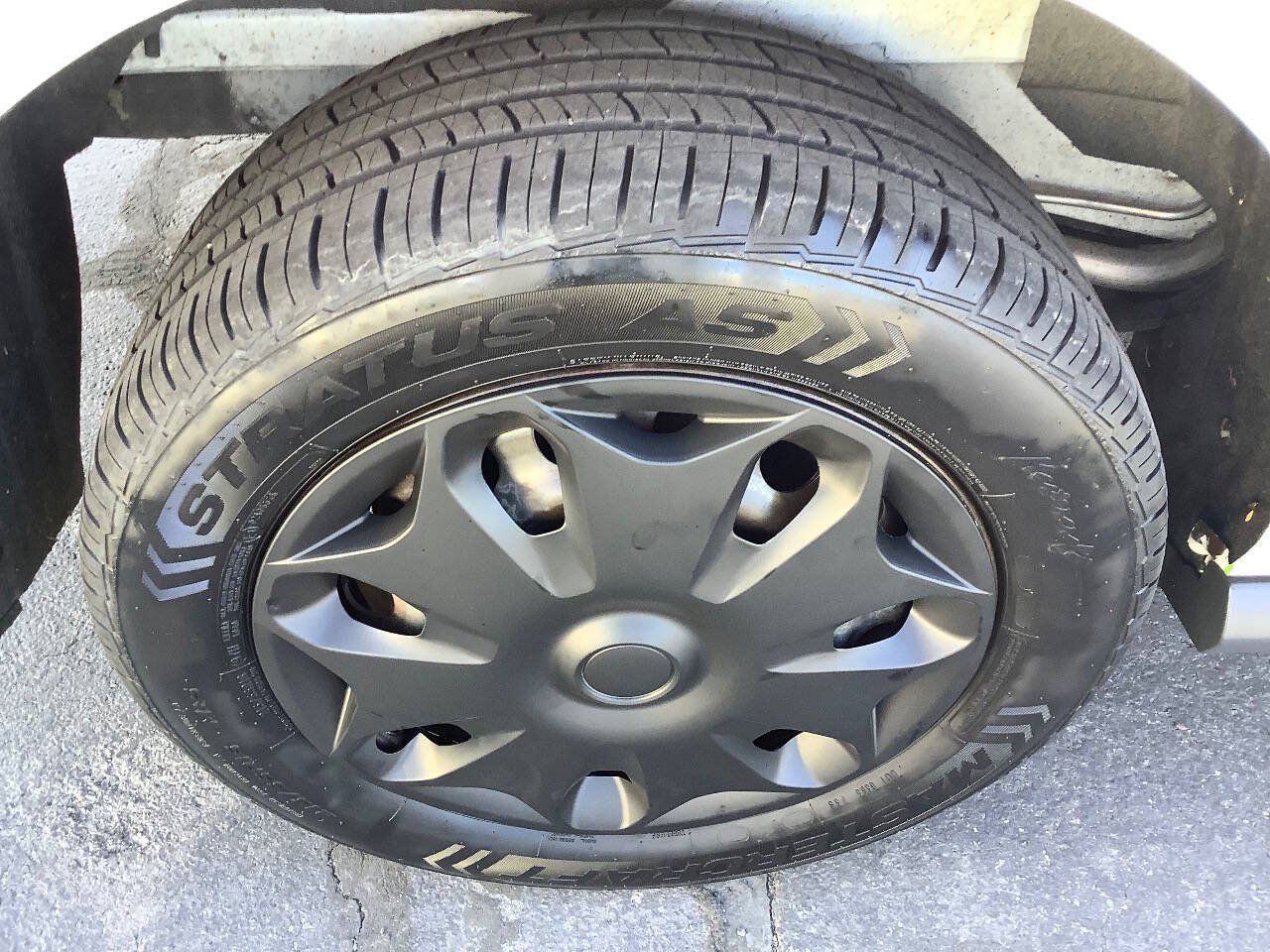 Used 2015 Ford Transit Connect XL FWD image 21