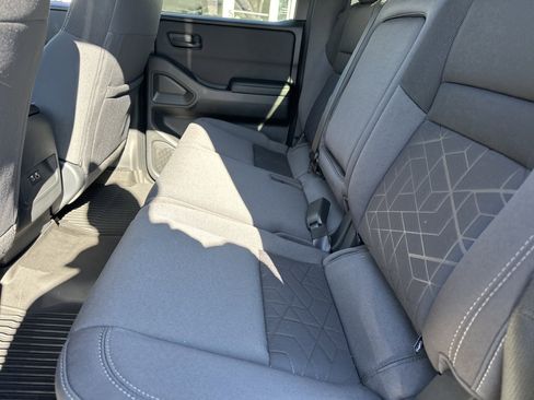 Used 2026 Nissan Frontier SV w/ All-Weather Content Package image 10