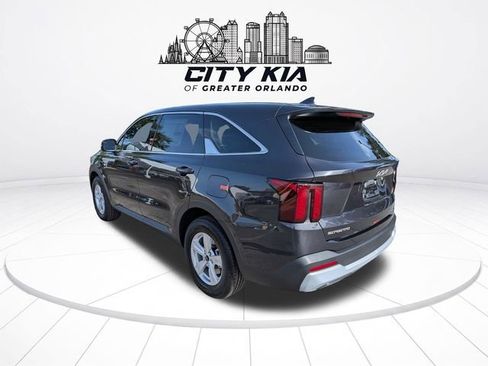 New 2026 Kia Sorento LX FWD image 4