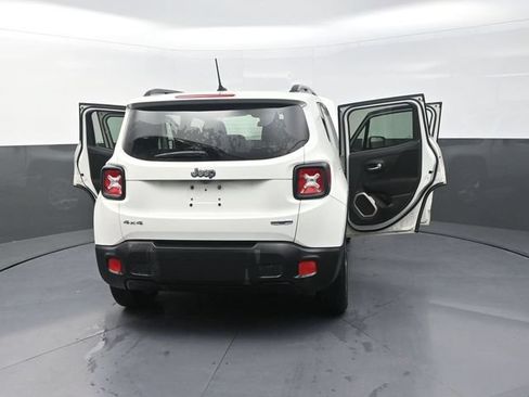 Used 2017 Jeep Renegade Latitude AWD/4WD image 44