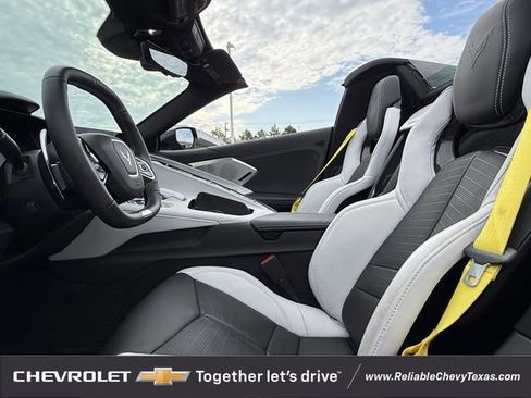 Used 2023 Chevrolet Corvette Z06 RWD image 35
