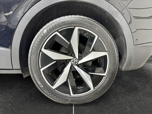Used 2023 Volkswagen ID.4 Pro S AWD/4WD image 30