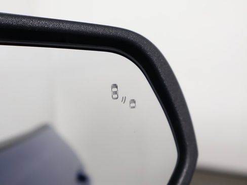 Used 2021 Ford Mustang EcoBoost image 29