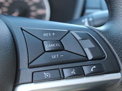 Used 2024 Nissan Altima 2.5 SV image 10