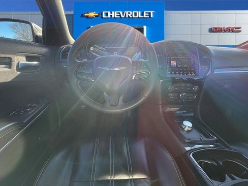 Used 2023 Chrysler 300 S image 8