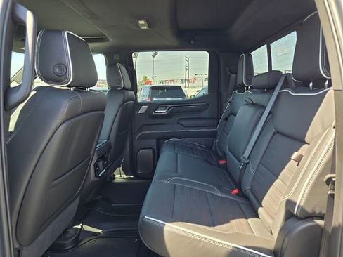 New 2026 GMC Sierra 1500 AT4X w/ LPO, Black Badging Package AWD/4WD image 16