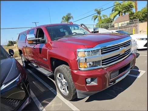 Used 2015 Chevrolet Silverado 2500 High Country w/ Duramax Plus Package AWD/4WD image 3