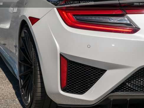 Used 2017 Acura NSX image 43
