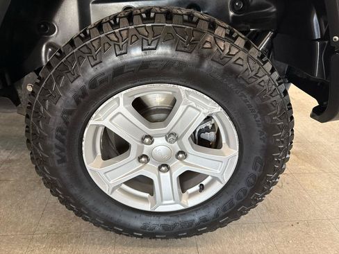 Used 2022 Jeep Wrangler Unlimited Sport AWD/4WD image 67
