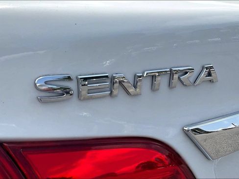 Used 2019 Nissan Sentra SV FWD image 23