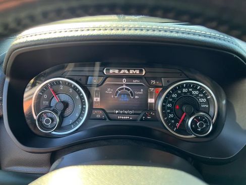 Used 2022 RAM 2500 Laramie w/ Night Edition AWD/4WD image 11