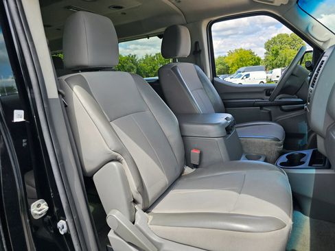 Used 2020 Nissan NV 3500 SV w/ Navigation Package RWD image 5