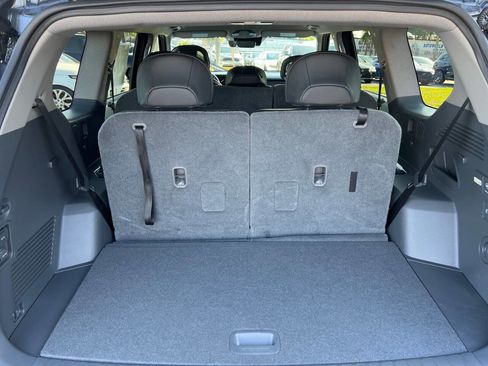 Used 2024 Kia EV9 Light image 11