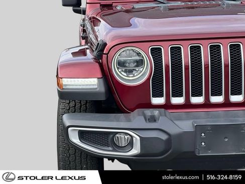 Used 2021 Jeep Wrangler Unlimited Sahara AWD/4WD image 8