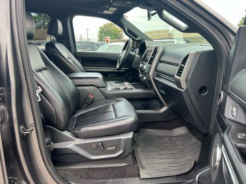 Used 2021 Ford Expedition XLT AWD/4WD image 17
