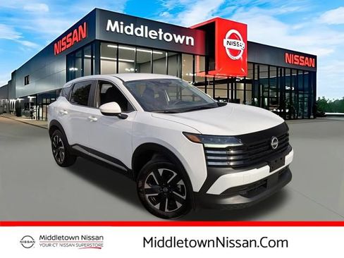 Certified 2025 Nissan Kicks SV AWD/4WD image 1