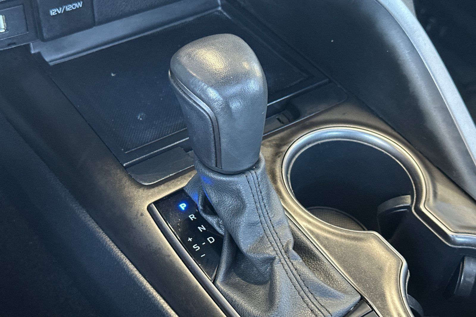 Used 2024 Toyota Camry SE w/ Cold Weather Package AWD/4WD image 19