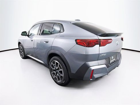 Used 2025 BMW X2 xDrive28i image 5