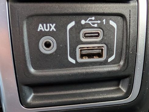 Used 2020 Jeep Wrangler Unlimited Sport image 18