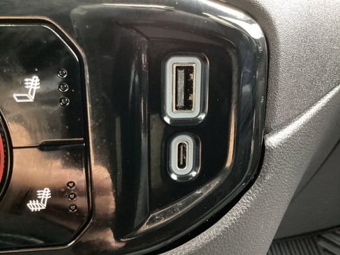 Used 2023 Chevrolet Silverado 1500 LT image 25