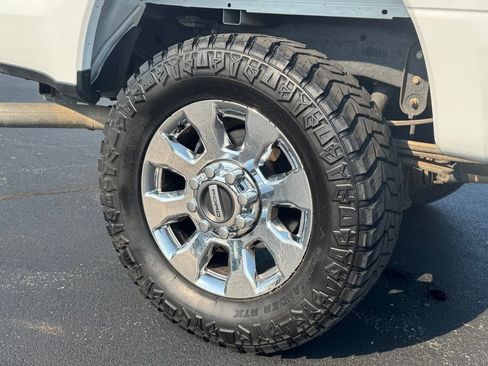 Used 2017 Ford F250 XL w/ Power Equipment Group AWD/4WD image 23
