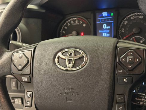 Used 2022 Toyota Tacoma SR image 29