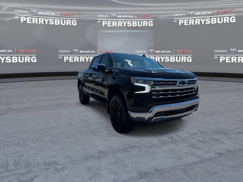 Used 2022 Chevrolet Silverado 1500 LTZ w/ LTZ Premium Package AWD/4WD image 4