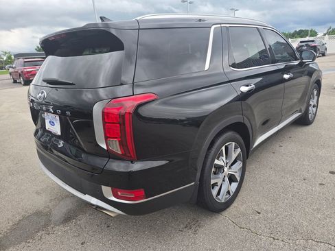 Used 2021 Hyundai Palisade SEL w/ Premium Package FWD image 4