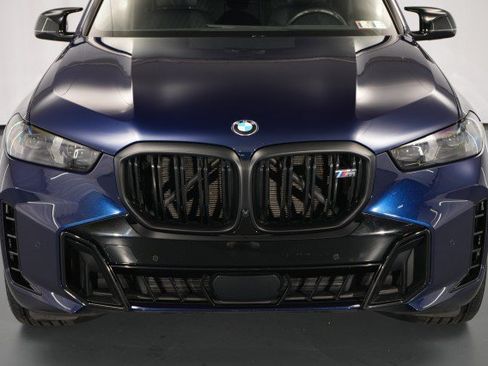 Used 2024 BMW X5 M60i AWD/4WD image 8