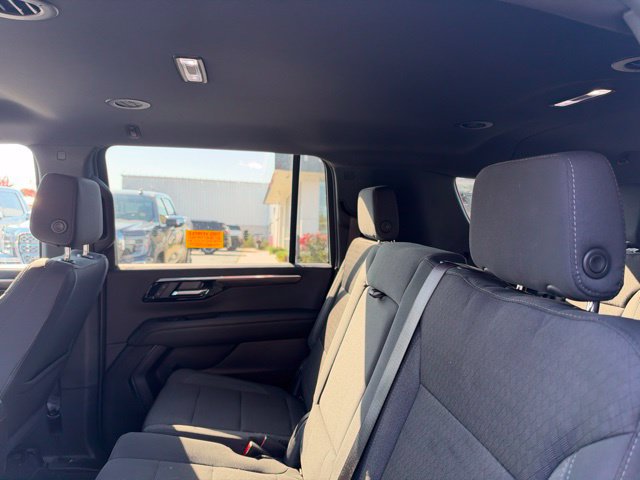 Used 2025 Chevrolet Suburban LS AWD/4WD image 13