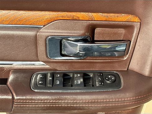 Used 2018 RAM 1500 Laramie Longhorn w/ Longhorn Southfork Package image 19