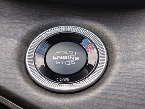 New 2025 Jeep Grand Cherokee Limited w/ Black Appearance Package image 25