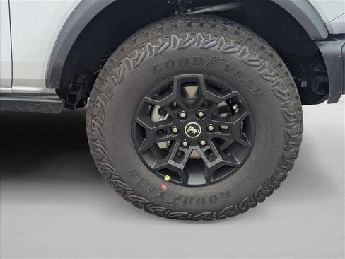 New 2026 Ford Bronco Badlands AWD/4WD image 9