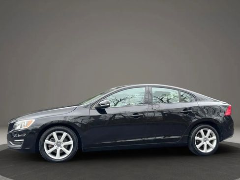 Used 2016 Volvo S60 T5 image 8