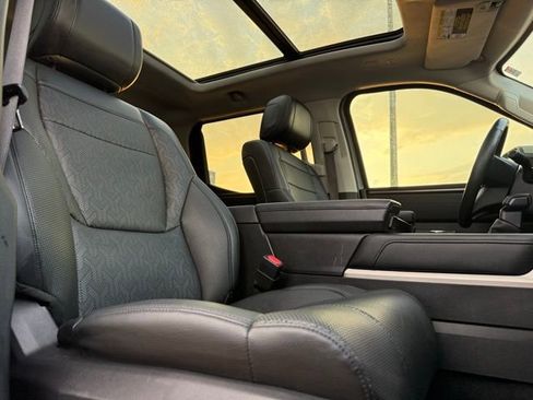 Used 2022 Toyota Tundra Limited w/ TRD Off-Road Package image 17