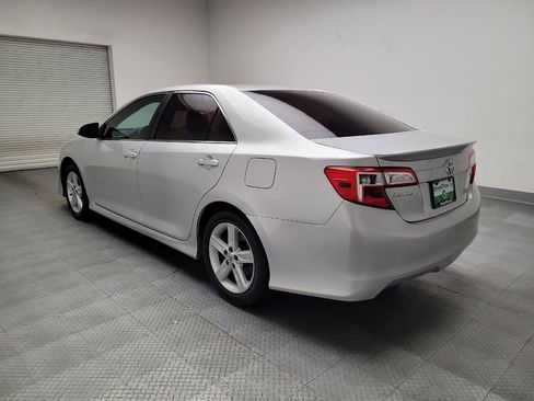 Used 2014 Toyota Camry SE image 5