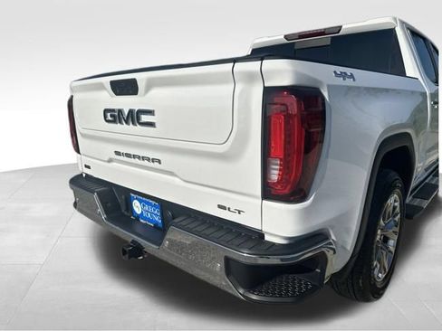 Used 2019 GMC Sierra 1500 SLT w/ SLT Premium Plus Package AWD/4WD image 15