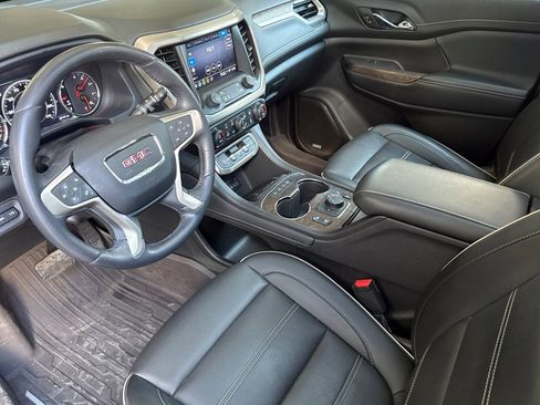 Used 2022 GMC Acadia Denali w/ Denali Ultimate Package AWD/4WD image 9