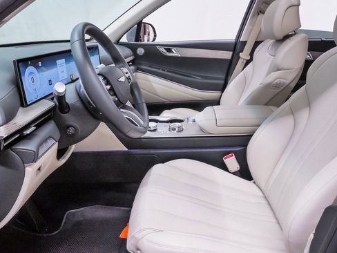 Certified 2025 Genesis GV80 2.5T Select image 9