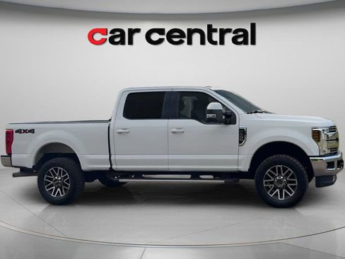 Used 2019 Ford F250 Lariat w/ Lariat Value Package AWD/4WD image 4