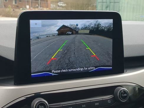 Certified 2021 Ford Escape SE w/ Cold Weather Package image 20