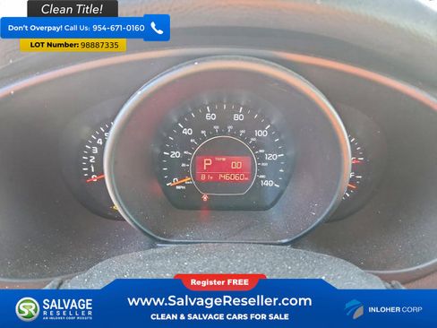 Used 2015 Kia Soul + image 12