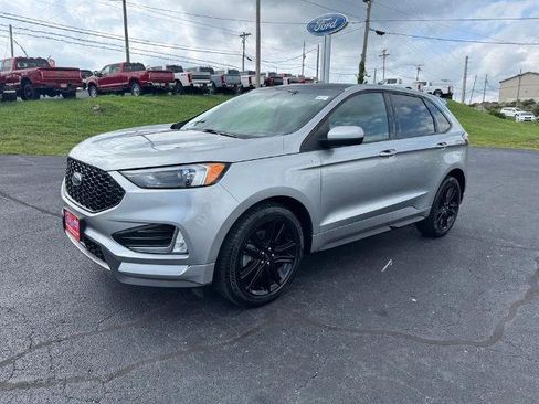 Certified 2022 Ford Edge ST-Line AWD/4WD image 4