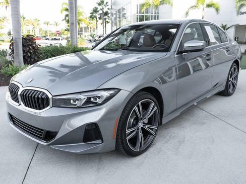Used 2024 BMW 330i Sedan w/ Convenience Package RWD image 6