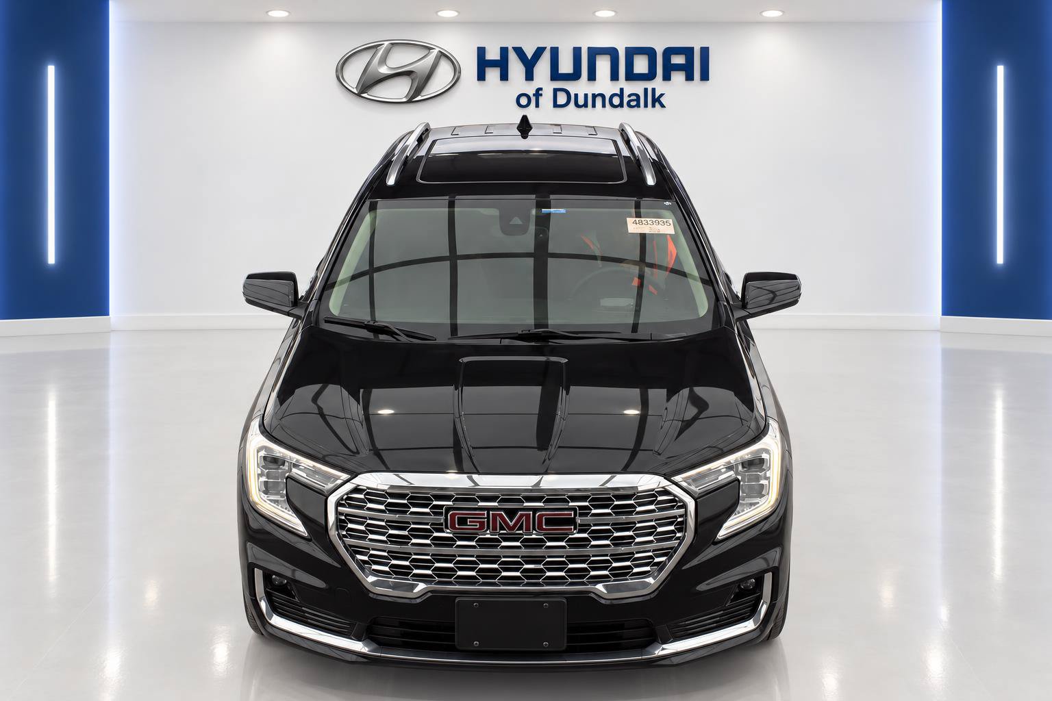 Used 2024 GMC Terrain Denali AWD/4WD image 5