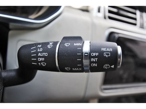Used 2020 Land Rover Range Rover HSE AWD/4WD image 12
