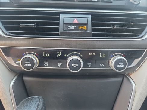 Used 2019 Honda Accord LX image 25