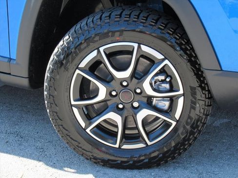 New 2026 Jeep Compass Trailhawk image 7