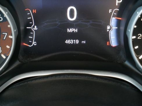 Used 2018 Jeep Compass Limited w/ Navigation Group image 30